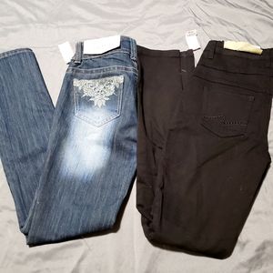 (2) Skinny Jeans, Almost Famous 7